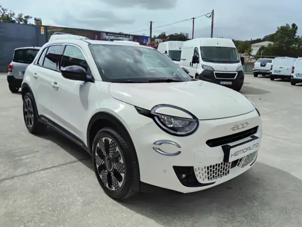 Fiat 600 1.2 Hybrid La Prima 8