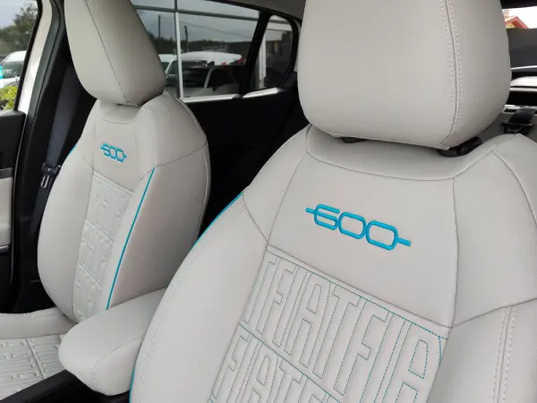 Fiat 600 1.2 Hybrid La Prima 27