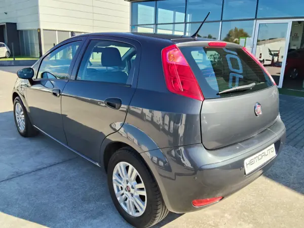 Fiat Grande Punto 1.3 M-Jet Easy S&S 9