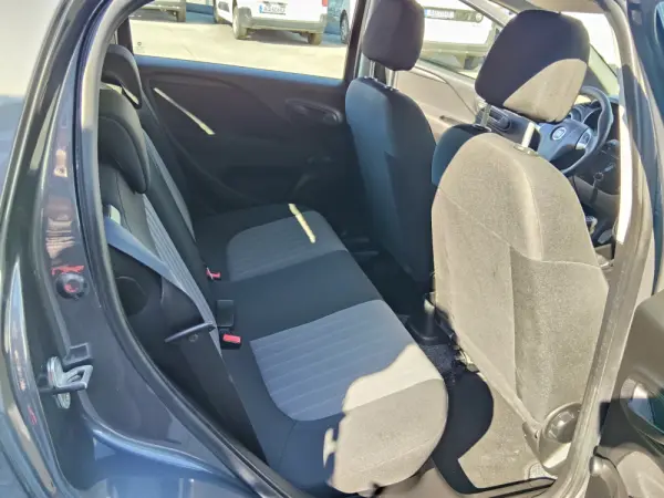 Fiat Grande Punto 1.3 M-Jet Easy S&S 13