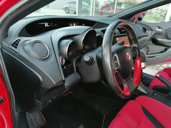 Honda Civic 2.0 i-VTEC Type-R 30