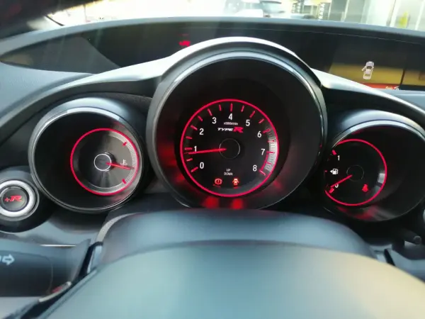 Honda Civic 2.0 i-VTEC Type-R 43