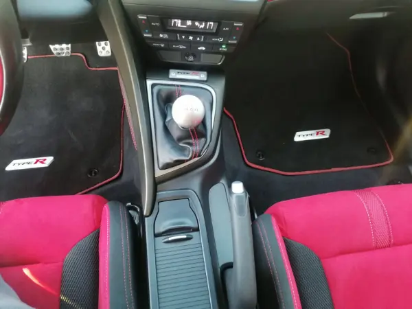 Honda Civic 2.0 i-VTEC Type-R 47