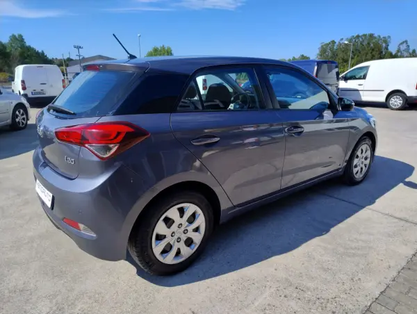 Hyundai i20 1.1 CRDi Access Plus 7