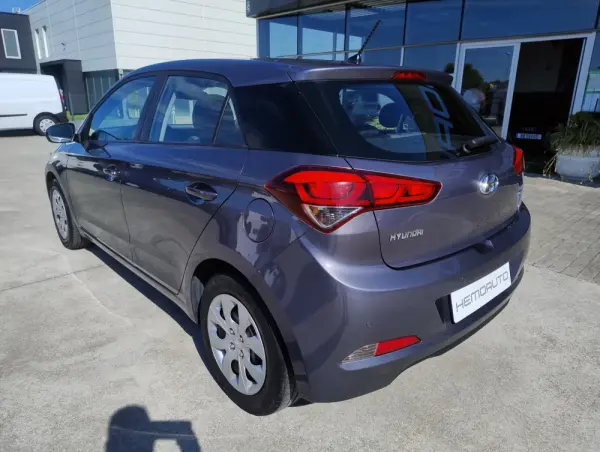 Hyundai i20 1.1 CRDi Access Plus 10