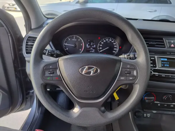 Hyundai i20 1.1 CRDi Access Plus 29