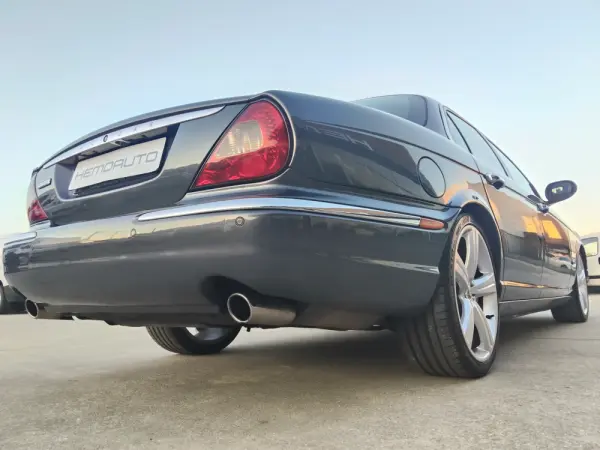 Jaguar XJ XJ6 2.7 D V6 Sovereign 14
