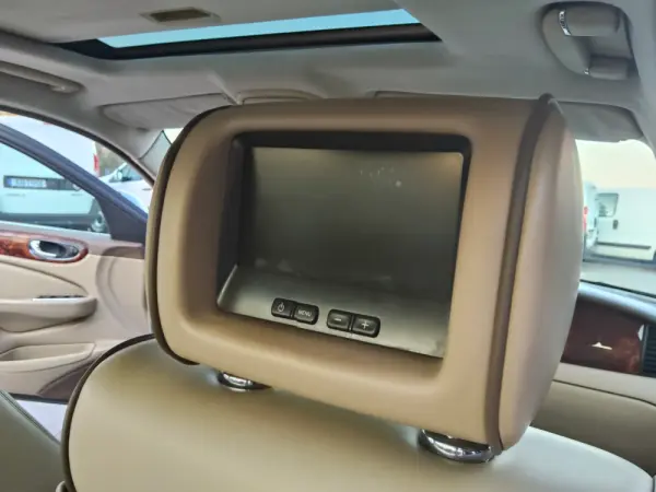 Jaguar XJ XJ6 2.7 D V6 Sovereign 27