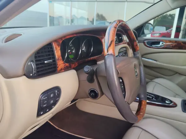 Jaguar XJ XJ6 2.7 D V6 Sovereign 37