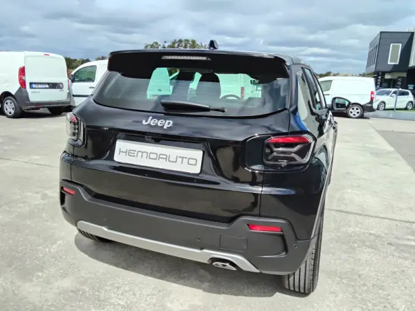 Jeep Avenger 1.2 GSE T3 Altitude 8