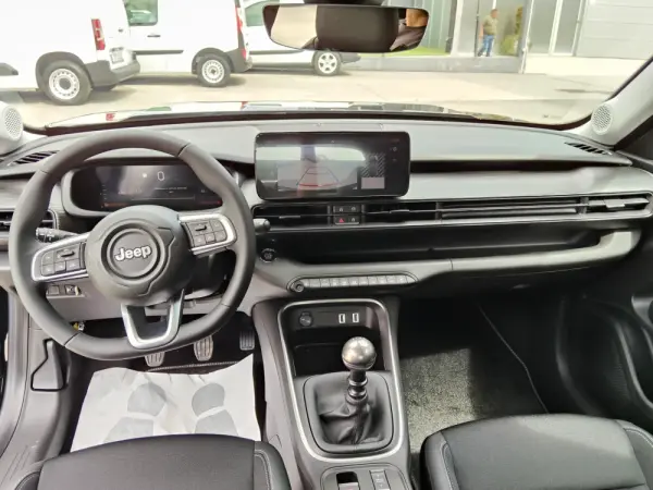 Jeep Avenger 1.2 GSE T3 Altitude 22