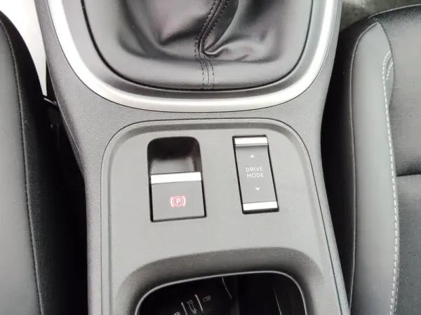 Jeep Avenger 1.2 GSE T3 Altitude 24