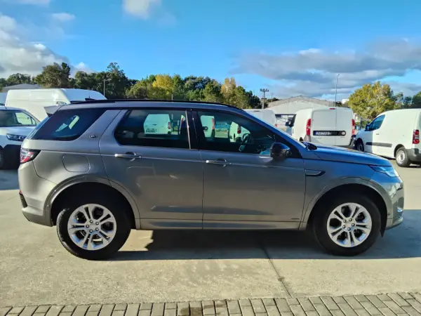 Land Rover Discovery Sport P300e AWD Dynamic SE 7