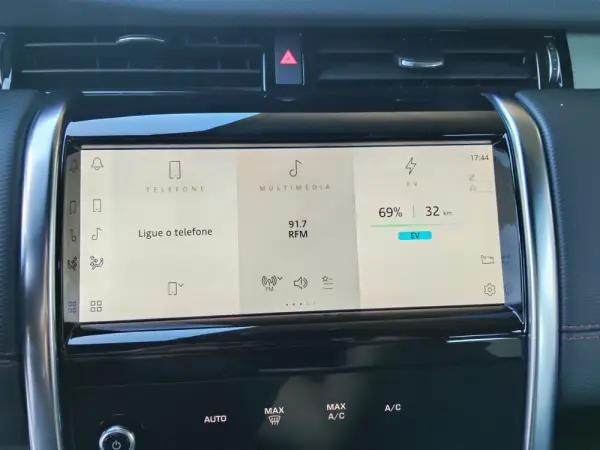 Land Rover Discovery Sport P300e AWD Dynamic SE 33