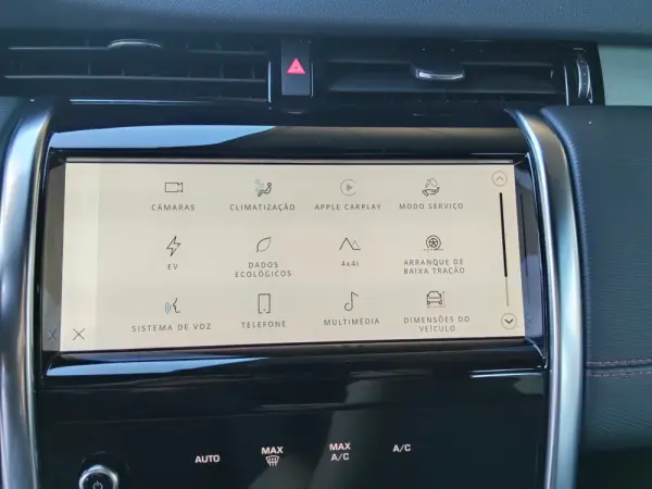 Land Rover Discovery Sport P300e AWD Dynamic SE 34