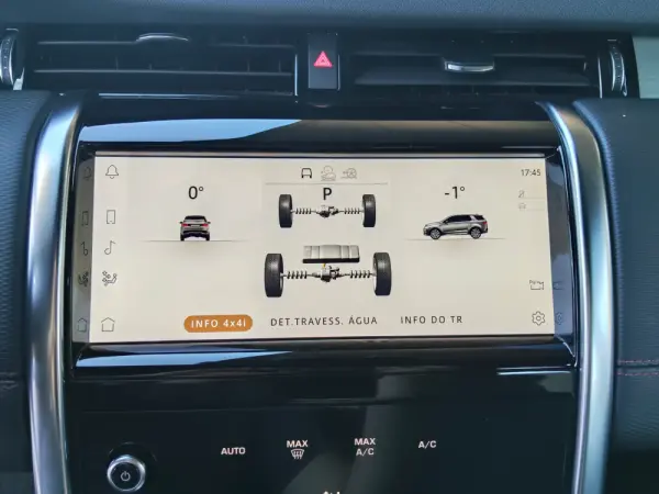 Land Rover Discovery Sport P300e AWD Dynamic SE 35