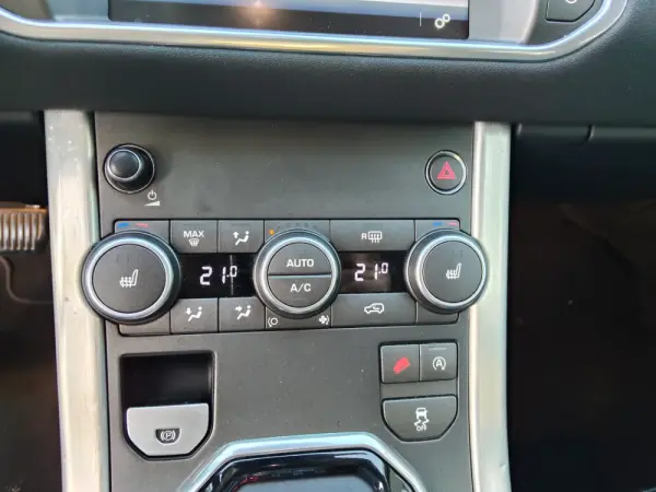 Land Rover Range Rover Evoque 2.0 TD4 HSE Dynamic Auto 27