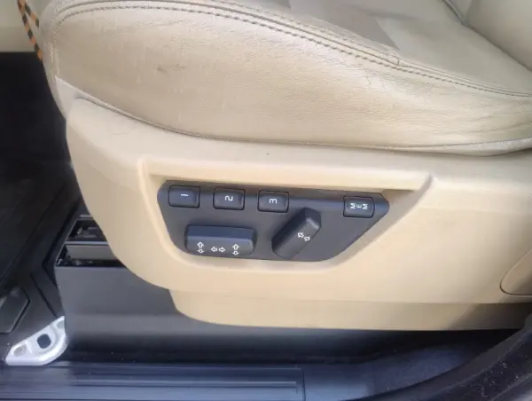 Land Rover Range Rover Sport 2.7 TDV6 HSE 16