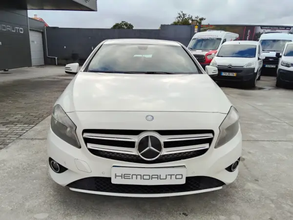 Mercedes-Benz A 180 d Urban 3