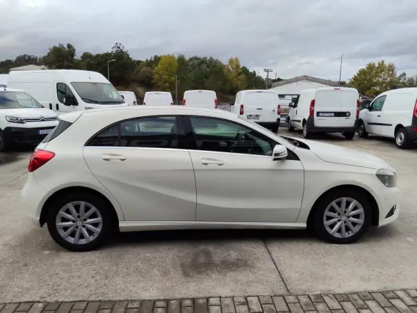 Mercedes-Benz A 180 d Urban 5