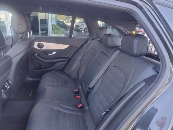 Mercedes-Benz C 300 C 300 de AMG Line 26