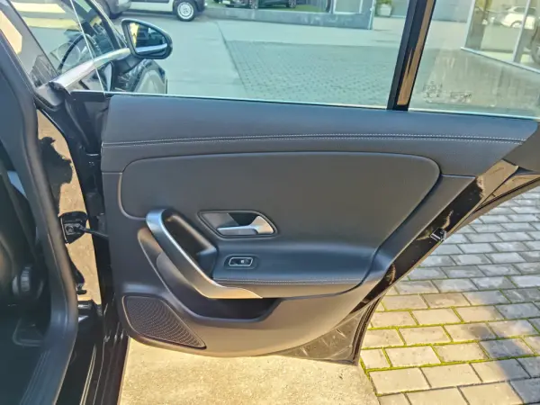 Mercedes-Benz CLA 200 d Progressive Aut. 23