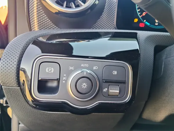 Mercedes-Benz CLA 200 d Progressive Aut. 40