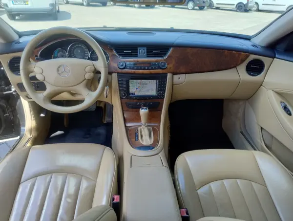 Mercedes-Benz CLS 320 CDi 26