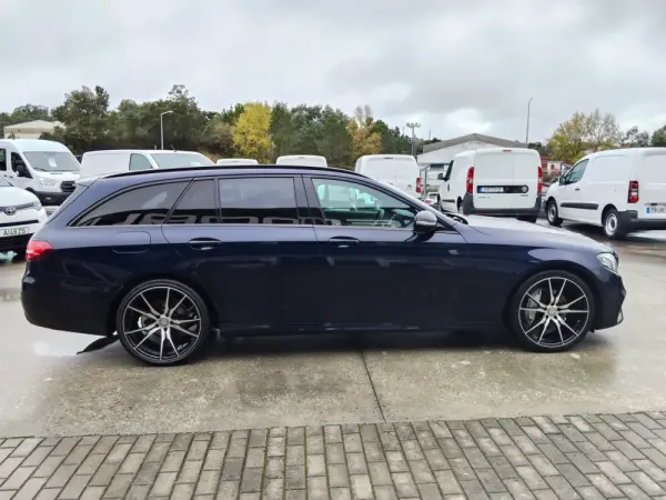 Mercedes-Benz E 220 d AMG Line 6