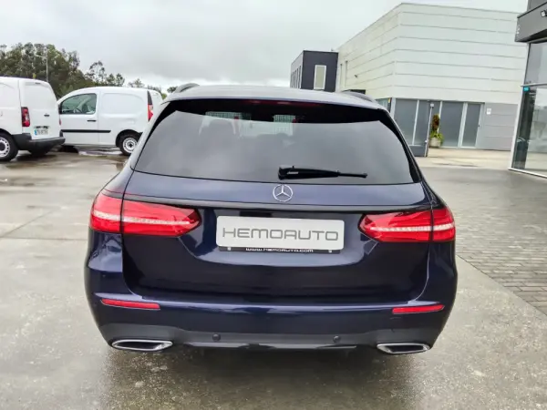 Mercedes-Benz E 220 d AMG Line 9