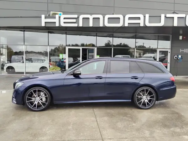 Mercedes-Benz E 220 d AMG Line 11