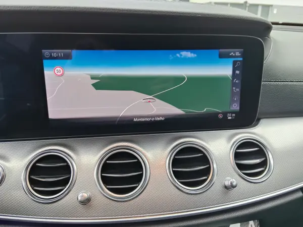 Mercedes-Benz E 220 d AMG Line 31