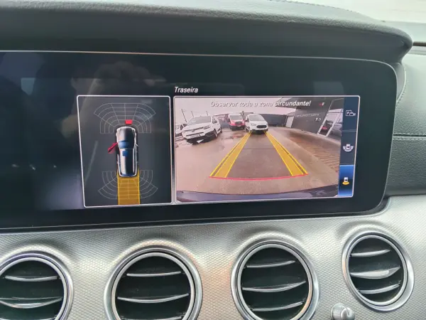 Mercedes-Benz E 220 d AMG Line 32