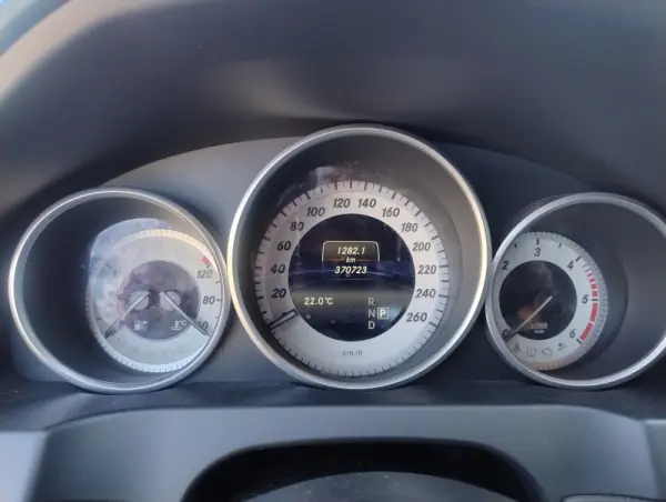 Mercedes-Benz E 250 BlueTEC Auto 31