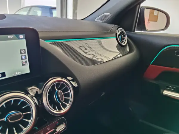 Mercedes-Benz GLA 250 AMG Line 46