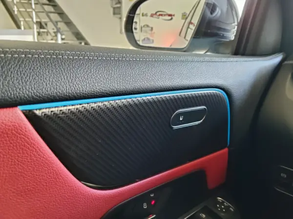 Mercedes-Benz GLA 250 AMG Line 49