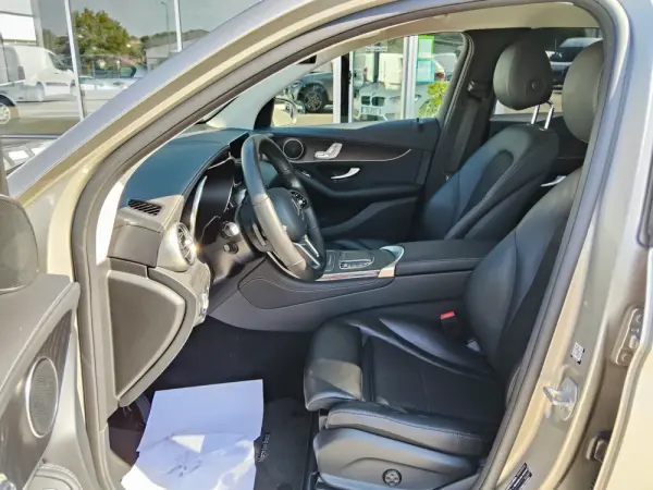 Mercedes-Benz GLC 220 d 4Matic 18