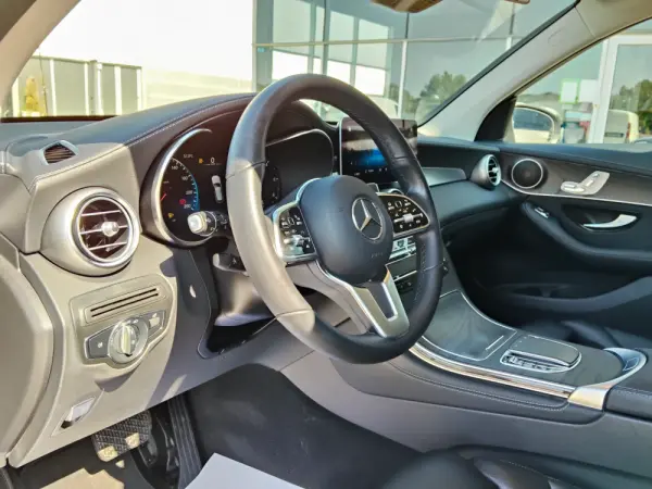 Mercedes-Benz GLC 220 d 4Matic 21