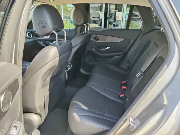 Mercedes-Benz GLC 220 d 4Matic 23