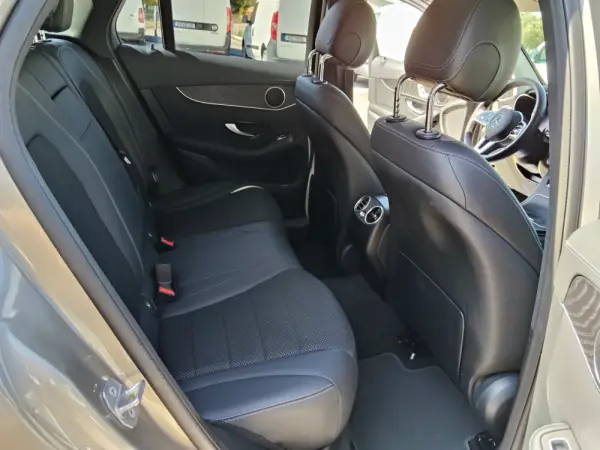 Mercedes-Benz GLC 220 d 4Matic 27