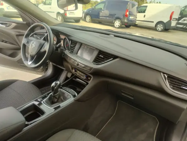 Opel Insignia Grand Sport 1.5 T Business Edition 21