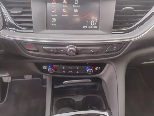 Opel Insignia Grand Sport 1.5 T Business Edition 26