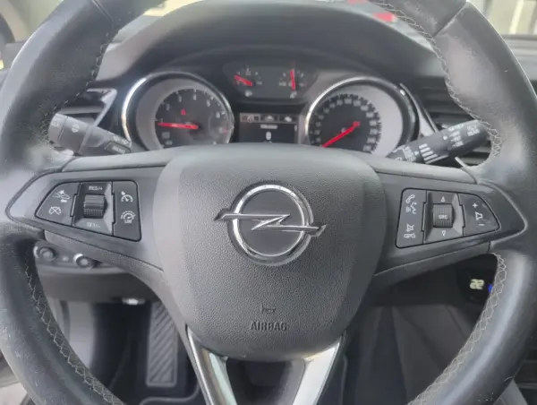 Opel Insignia Grand Sport 1.5 T Business Edition 31