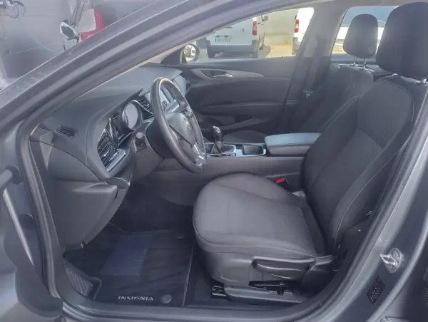 Opel Insignia Sports Tourer 1.6 CDTi Business Edition 11