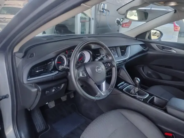 Opel Insignia Sports Tourer 1.6 CDTi Business Edition 13