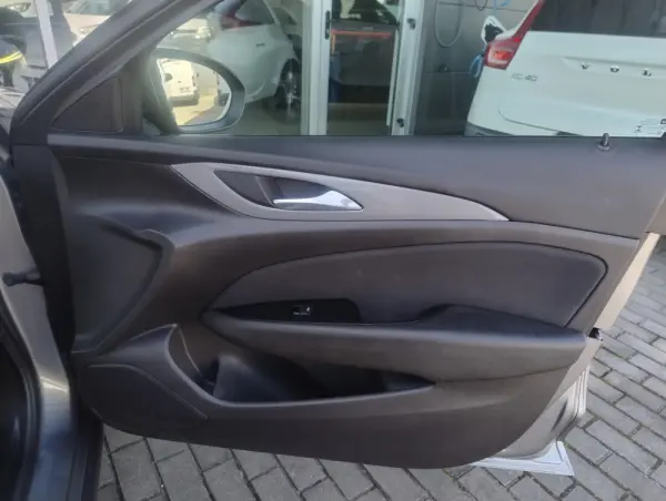 Opel Insignia Sports Tourer 1.6 CDTi Business Edition 21