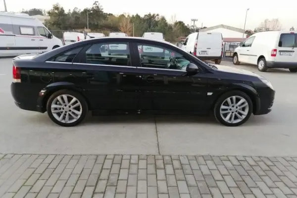 Opel Vectra 1.9 CDTI GTS 7