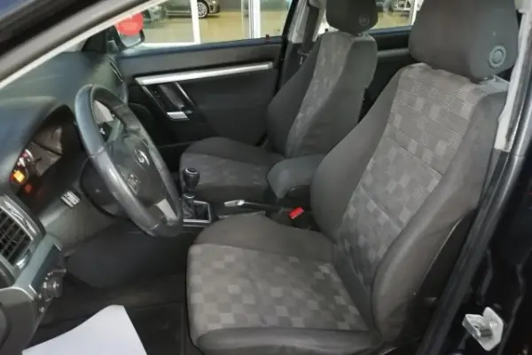 Opel Vectra 1.9 CDTI GTS 19