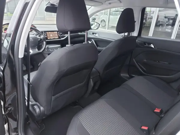 Peugeot 308 1.5 BlueHDi Style 13