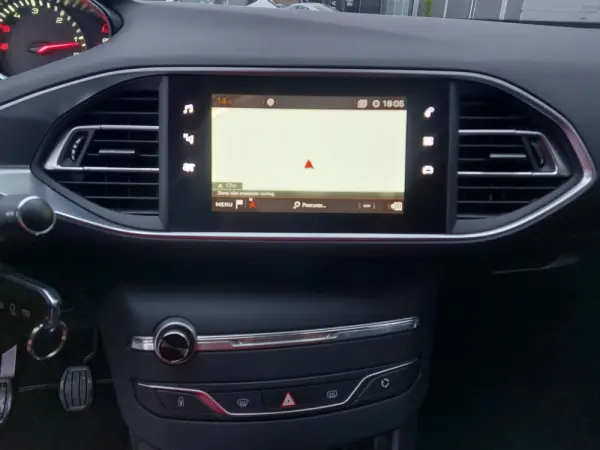 Peugeot 308 1.5 BlueHDi Style 25